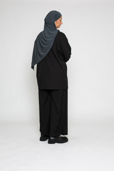 Schwarze, locker geschnittene Hose