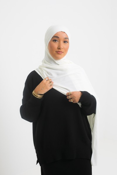 Bindefertiger Hijab aus cremefarbener Medina-Seide