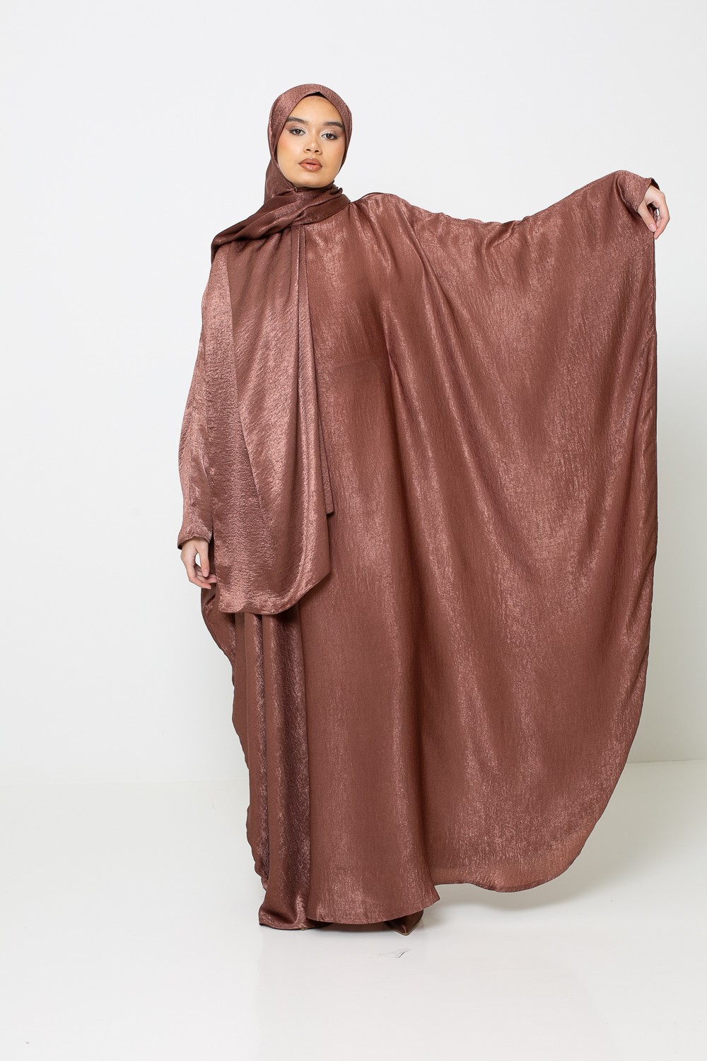 Abaya Dubaï création pour femme moderne musulmane