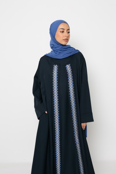 Classic blue embroidered kimono