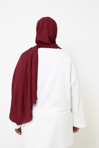 Hiyab de muselina de lujo color burdeos