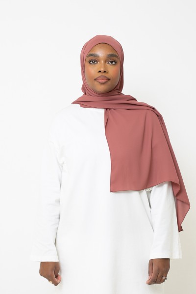 Luxuriöser Terrakotta-Musselin-Hijab