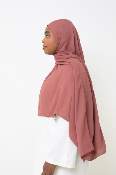 Luxuriöser Terrakotta-Musselin-Hijab