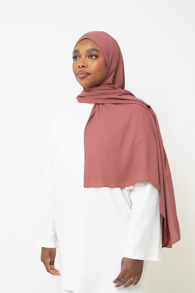 Luxuriöser Terrakotta-Musselin-Hijab