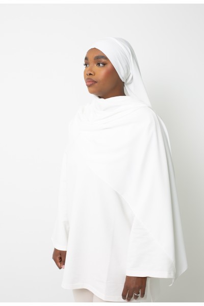 Bindefertiger Hijab aus cremefarbener Medina-Seide