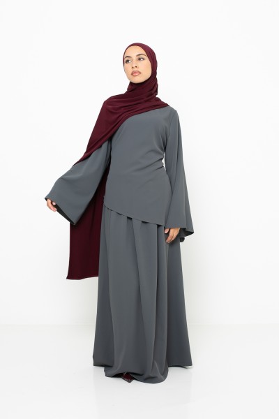 Ensemble Osaka gris