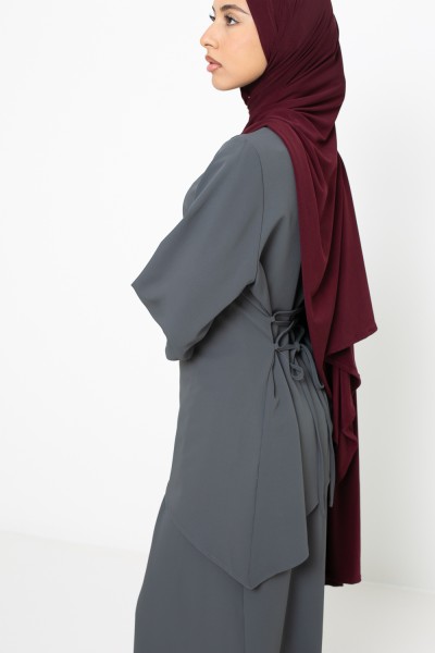 Ensemble Osaka gris
