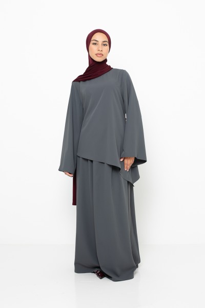 Ensemble Osaka gris