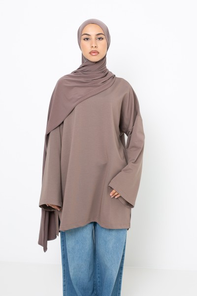 Loose-fitting dark taupe cotton top