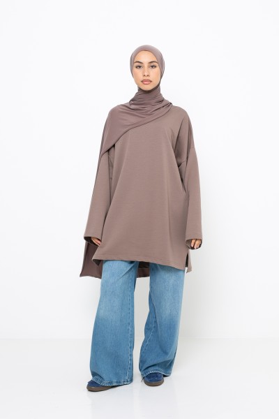 Loose-fitting dark taupe cotton top