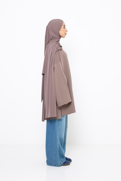 Loose-fitting dark taupe cotton top