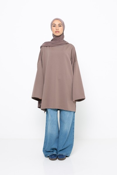 Loose-fitting dark taupe cotton top