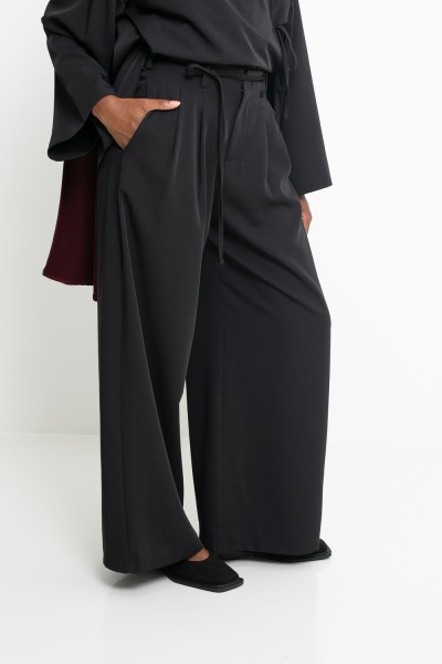 Black Seoul Pants