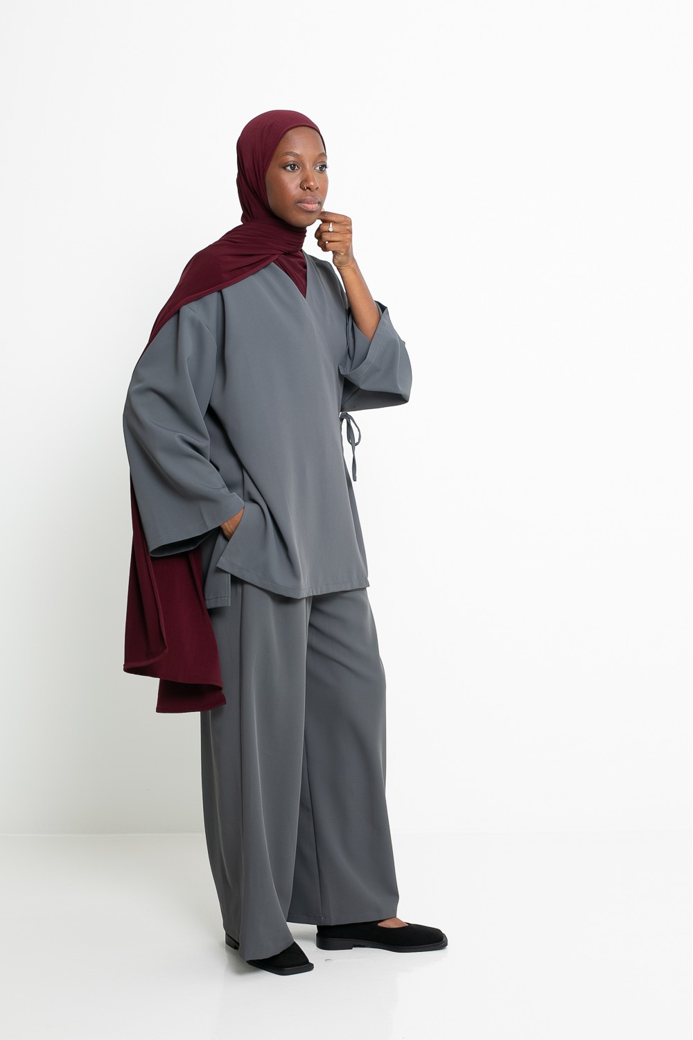 Pantalon ample habillé création pour femme musulmane. Boutique hijab moderne.