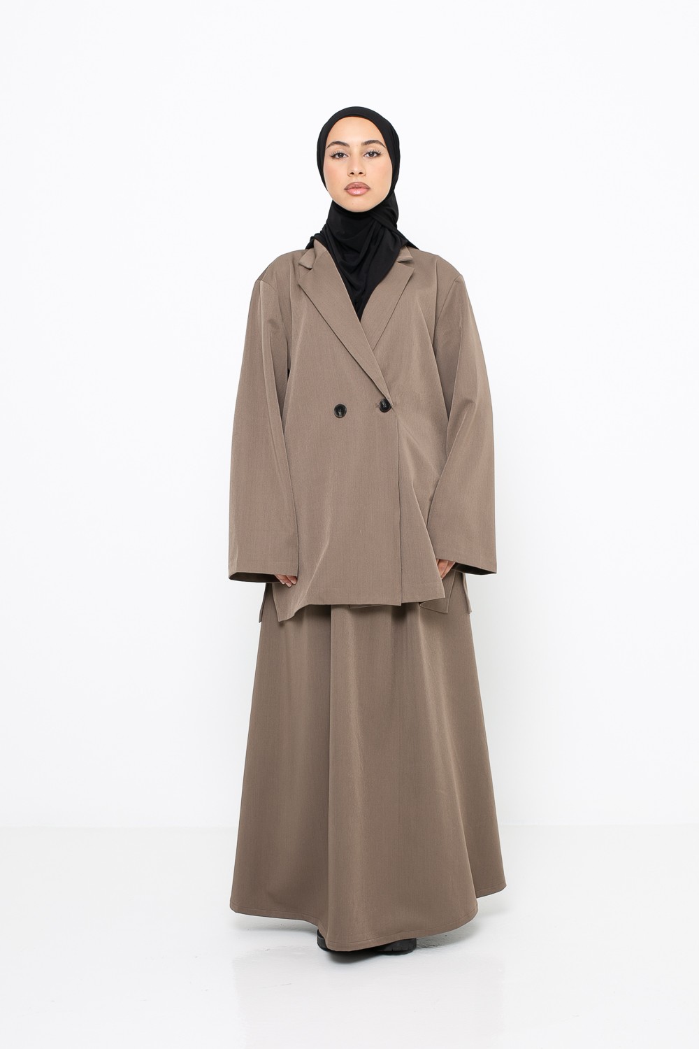 Ensemble blazer et jupe tailleur ample pour femme musulmane