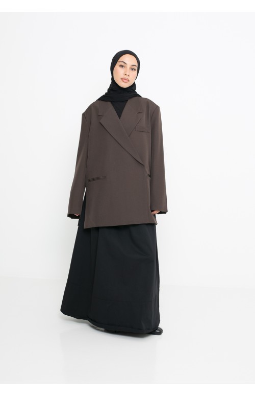Blazer croisé marron foncé pour femme musulmane. Boutique de vêtement modeste de qualité