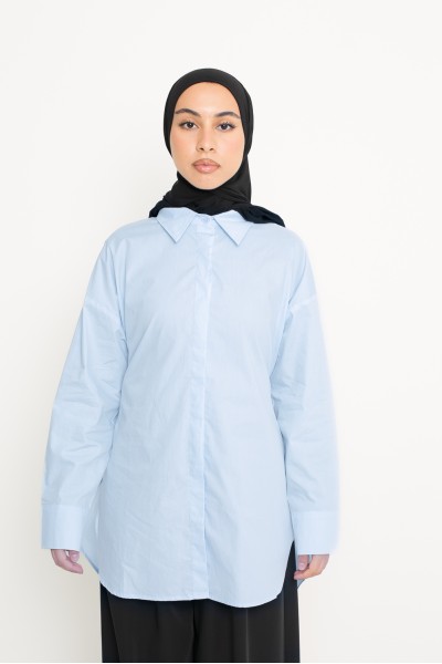 Camisa azul de la ciudad