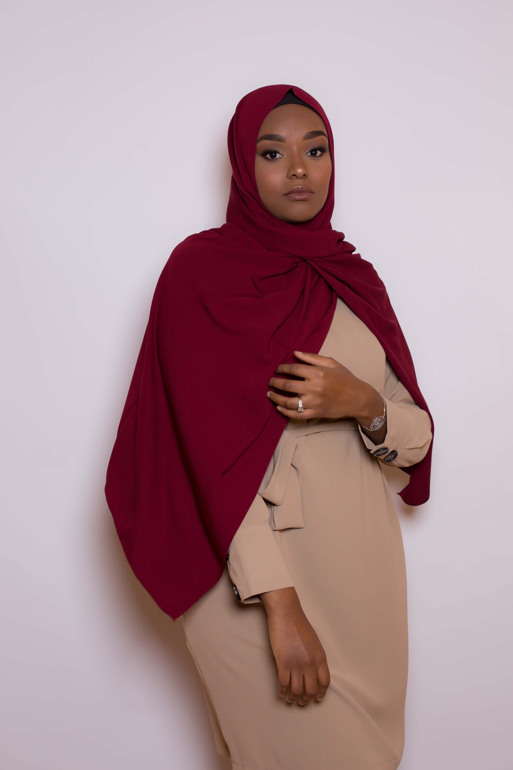 Hijab soie de médine bordeaux