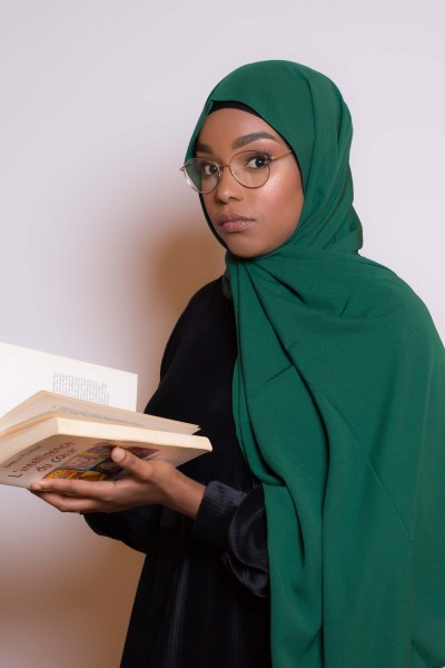 Hijab soie de médine vert bouteille