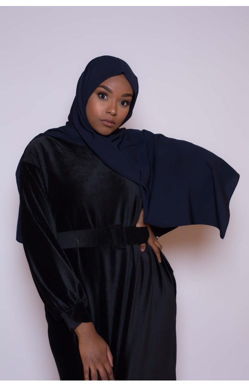Hijab soie de médine bleu foncé boutique femme musulmane